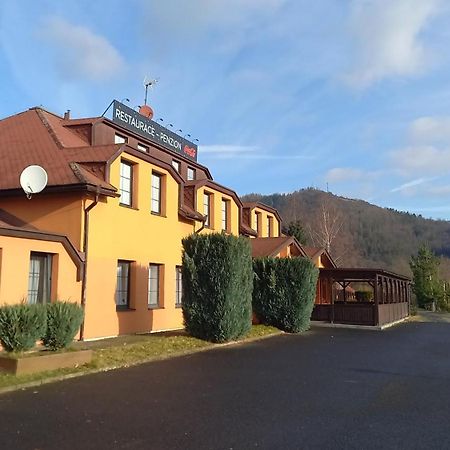 Formule Otel Perštejn Dış mekan fotoğraf