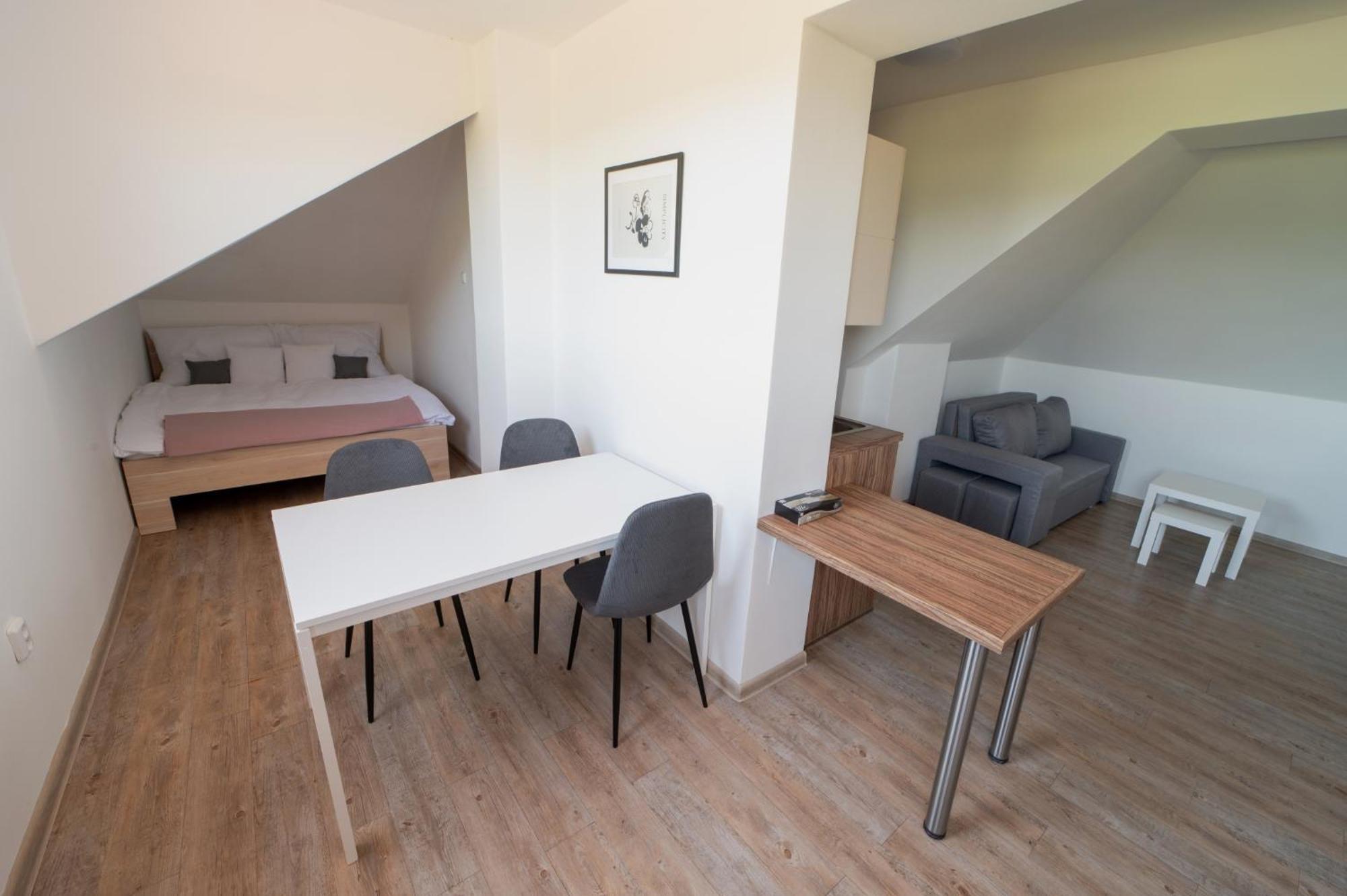 Formule Otel Perštejn Dış mekan fotoğraf